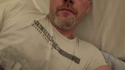 Snapshot of grzegorz34 chatting on 02/19/25, 09:36 Greg online show from 02/19/25, 09:36