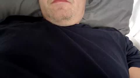 Snapshot of grzegorz34 chatting on 10/26/25, 04:13 Greg online show from 10/26/25, 04:13