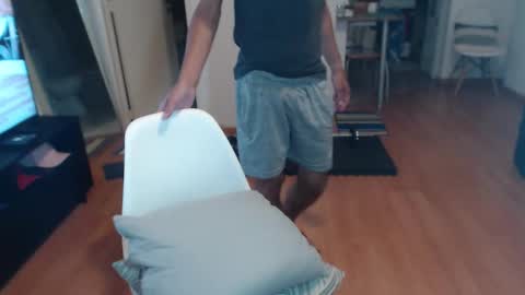 guachin_new online show from 12/17/25, 06:36