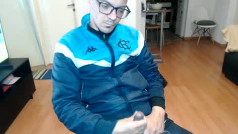 Snapshot of guachin_new chatting on 06/21/26, 11:07 guachin_new online show from 06/21/26, 11:07