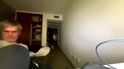 Snapshot of guardiannif_ chatting on 01/24/25, 04:05 guardiannif_ online show from 01/24/25, 04:05