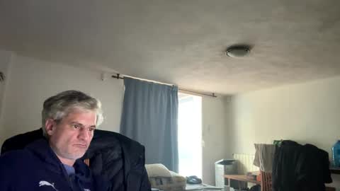 Snapshot of guardiannif_ chatting on 02/18/25, 07:10 guardiannif_ online show from 02/18/25, 07:10