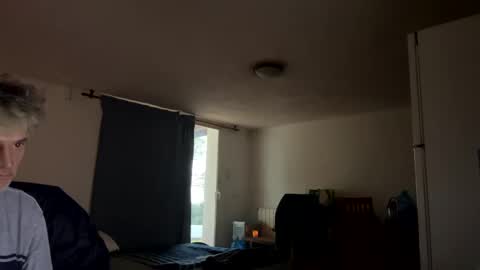 Snapshot of guardiannif_ chatting on 02/23/25, 07:00 guardiannif_ online show from 02/23/25, 07:00