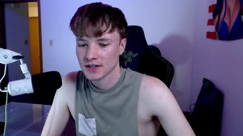 Snapshot of gucciboi4 chatting on 01/25/25, 03:40 gucciboi4 online show from 01/25/25, 03:40