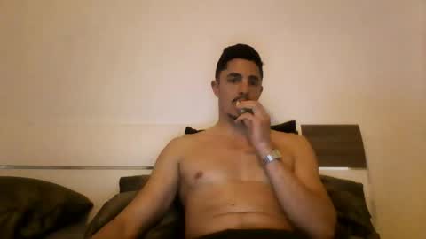 Snapshot of guerillatequilla chatting on 04/30/26, 01:39 guerillatequilla online show from 04/30/26, 01:39