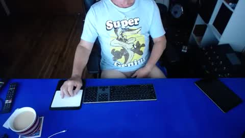 guesswhatigot2 online show from 02/18/25, 09:21