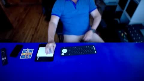 guesswhatigot2 online show from 11/07/25, 05:40