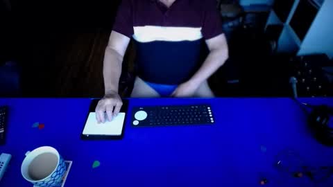 guesswhatigot2 online show from 12/17/25, 09:15