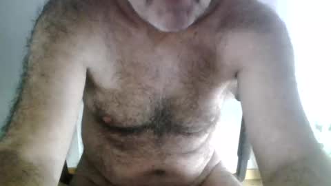 Snapshot of guide2 chatting on 02/26/25, 10:47 Dislove online show from 02/26/25, 10:47