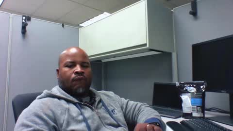 Snapshot of guidedhandstech chatting on 02/05/25, 07:53 guidedhandstech online show from 02/05/25, 07:53