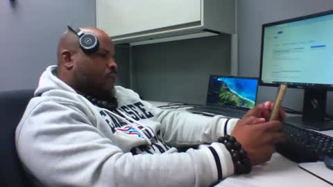 Snapshot of guidedhandstech chatting on 02/07/25, 03:08 guidedhandstech online show from 02/07/25, 03:08