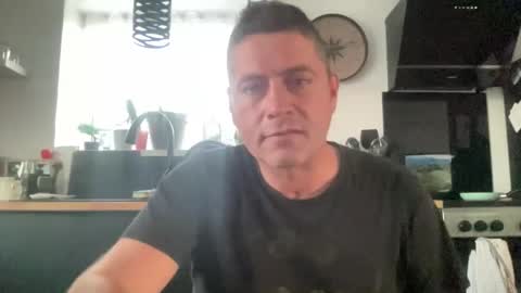 guil0 online show from 10/01/25, 09:10