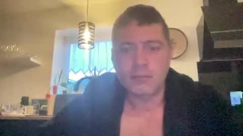 guil0 online show from 10/25/25, 10:34