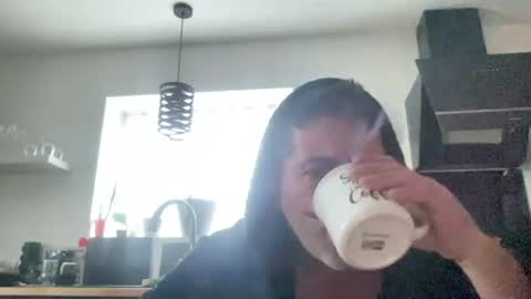 guil0 online show from 10/27/25, 11:14