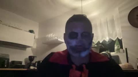 guil0 online show from 11/01/25, 07:21