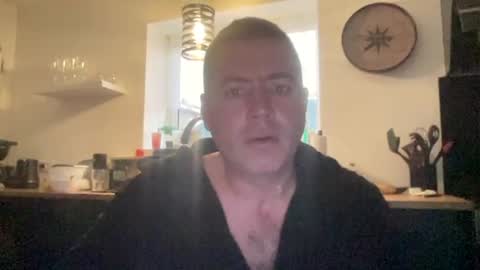 guil0 online show from 11/10/25, 10:47