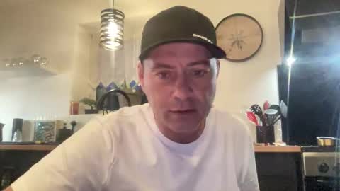 guil0 online show from 01/11/26, 08:36