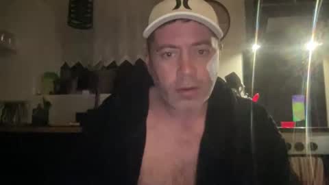 guil0 online show from 04/18/26, 07:23