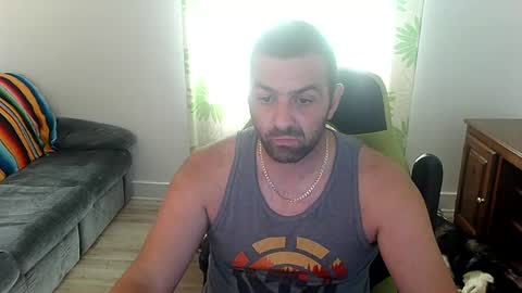 Snapshot of guillaume666286050 chatting on 06/26/26, 11:25 guillaume666286050 online show from 06/26/26, 11:25