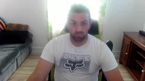 Snapshot of guillaume666286050 chatting on 07/10/26, 06:43 guillaume666286050 online show from 07/10/26, 06:43
