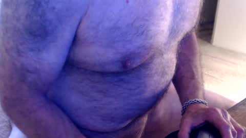 Snapshot of guitarsexgod chatting on 03/07/25, 02:56 Mario online show from 03/07/25, 02:56