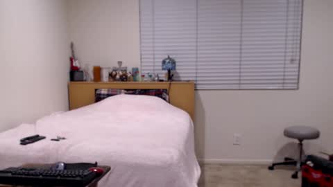 Snapshot of guitarsexgod chatting on 03/11/25, 06:10 Mario online show from 03/11/25, 06:10