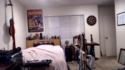 Snapshot of guitarsexgod chatting on 09/23/25, 09:23 Mario online show from 09/23/25, 09:23