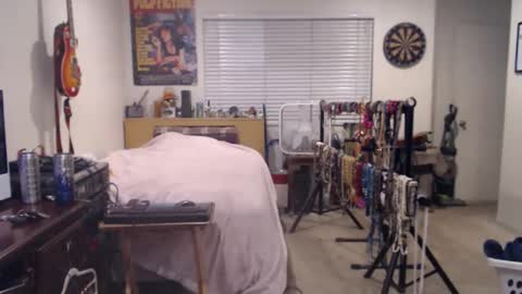 Snapshot of guitarsexgod chatting on 10/16/25, 06:36 Mario online show from 10/16/25, 06:36