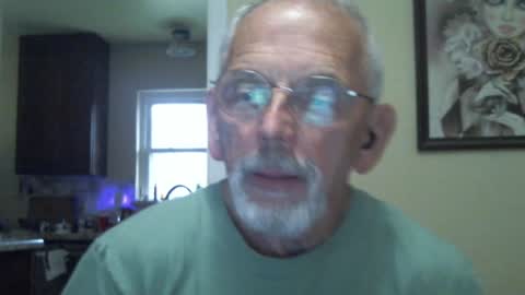 Snapshot of gulfcoast1952 chatting on 01/25/25, 02:36 Roy online show from 01/25/25, 02:36