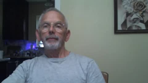 Snapshot of gulfcoast1952 chatting on 02/11/25, 02:24 Roy online show from 02/11/25, 02:24