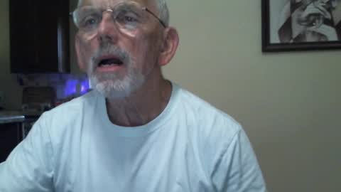 Snapshot of gulfcoast1952 chatting on 02/15/25, 02:22 Roy online show from 02/15/25, 02:22