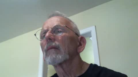 Snapshot of gulfcoast1952 chatting on 02/23/25, 05:07 Roy online show from 02/23/25, 05:07