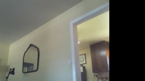 Snapshot of gulfcoast1952 chatting on 10/14/25, 03:35 Roy online show from 10/14/25, 03:35