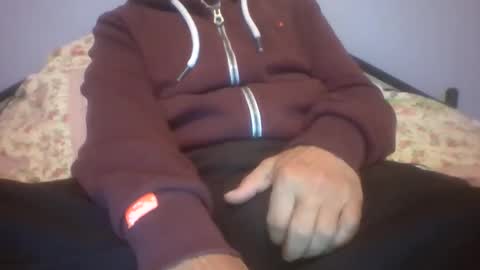 Snapshot of gunishment chatting on 11/25/25, 09:48 gunishment online show from 11/25/25, 09:48