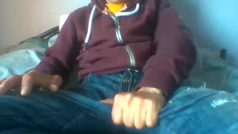 Snapshot of gunishment chatting on 12/21/25, 01:29 gunishment online show from 12/21/25, 01:29