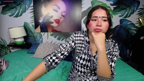 Snapshot of gurvinderr chatting on 02/06/25, 07:07 Hushaima Gur online show from 02/06/25, 07:07