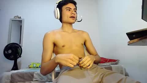 Snapshot of guts1_ chatting on 11/13/25, 11:25 Guts online show from 11/13/25, 11:25