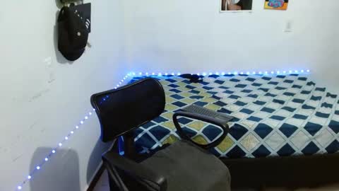 Guts online show from 02/03/25, 10:54