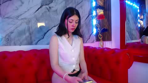 Snapshot of guxplo_ chatting on 02/22/25, 07:47 Miss online show from 02/22/25, 07:47