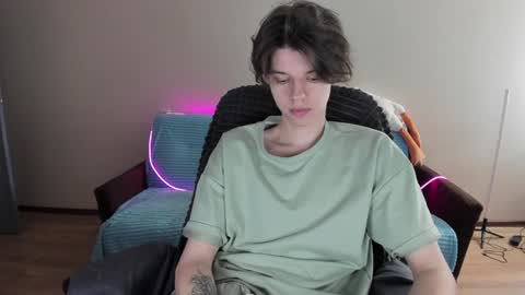 guy_liam1 online show from 01/11/25, 07:06