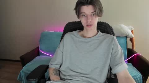 guy_liam1 online show from 01/20/25, 01:00