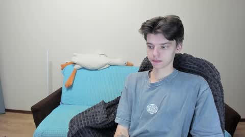 guy_liam1 online show from 10/27/25, 04:33