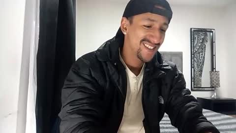 Snapshot of guykarim chatting on 02/13/26, 11:50 karim online show from 02/13/26, 11:50