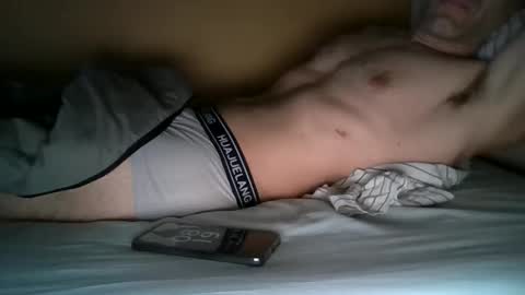 Snapshot of guywa chatting on 03/28/26, 07:19 Drake online show from 03/28/26, 07:19