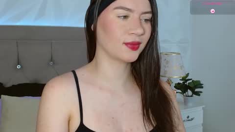 Snapshot of gwen_drew chatting on 10/14/25, 12:50 Gwen Drew online show from 10/14/25, 12:50