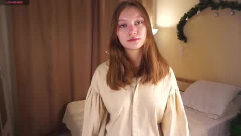 Molly online show from 12/22/25, 06:32