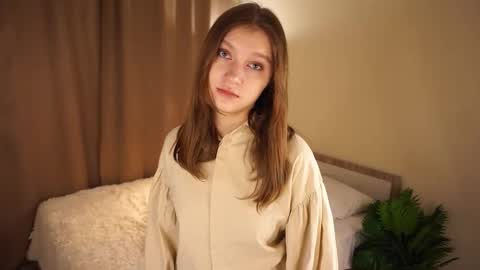 Molly online show from 01/11/26, 04:17