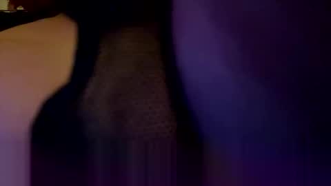 gxnslxt online show from 11/30/25, 07:23