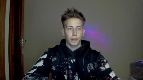 Snapshot of gym_alpha chatting on 02/03/25, 07:42 Oliver online show from 02/03/25, 07:42