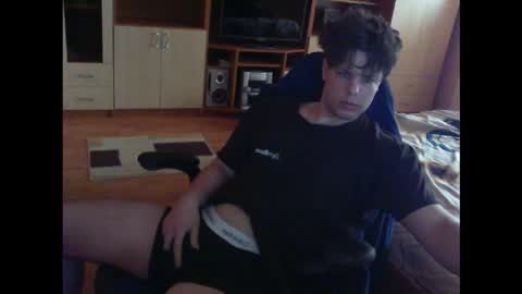 gymguy0505 online show from 02/02/26, 09:19